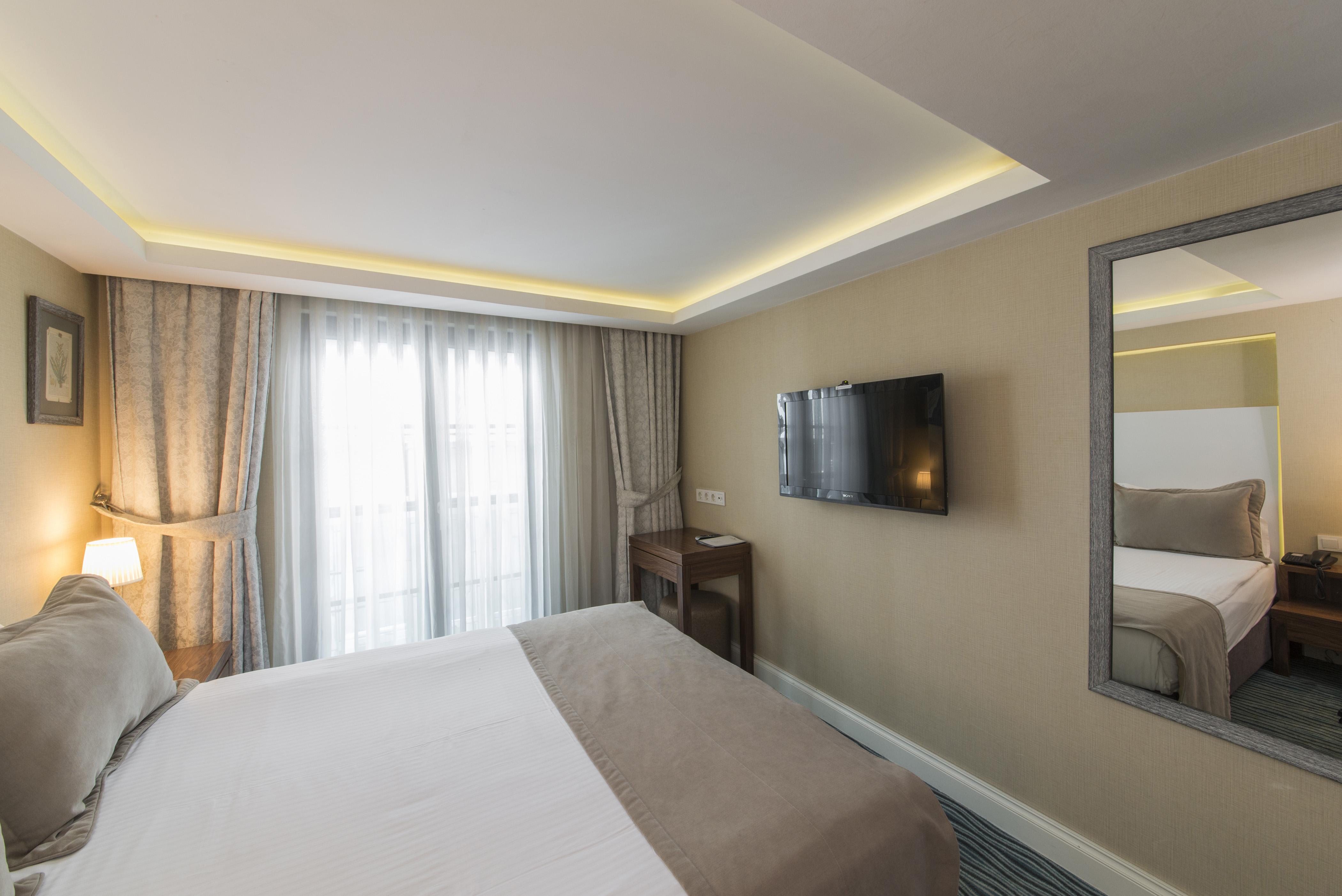 Aston Hotel Taksim Istanbul Bagian luar foto