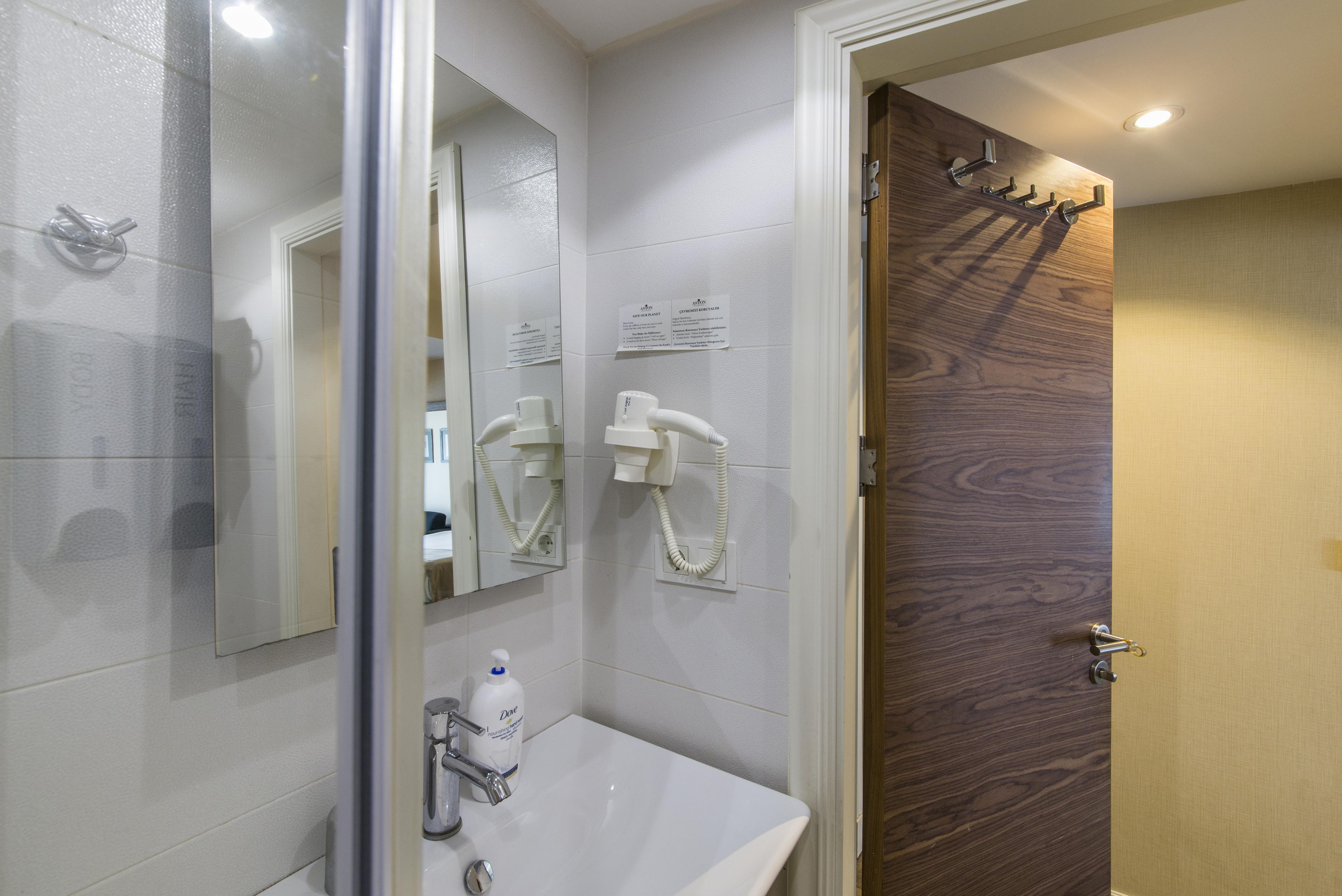 Aston Hotel Taksim Istanbul Bagian luar foto