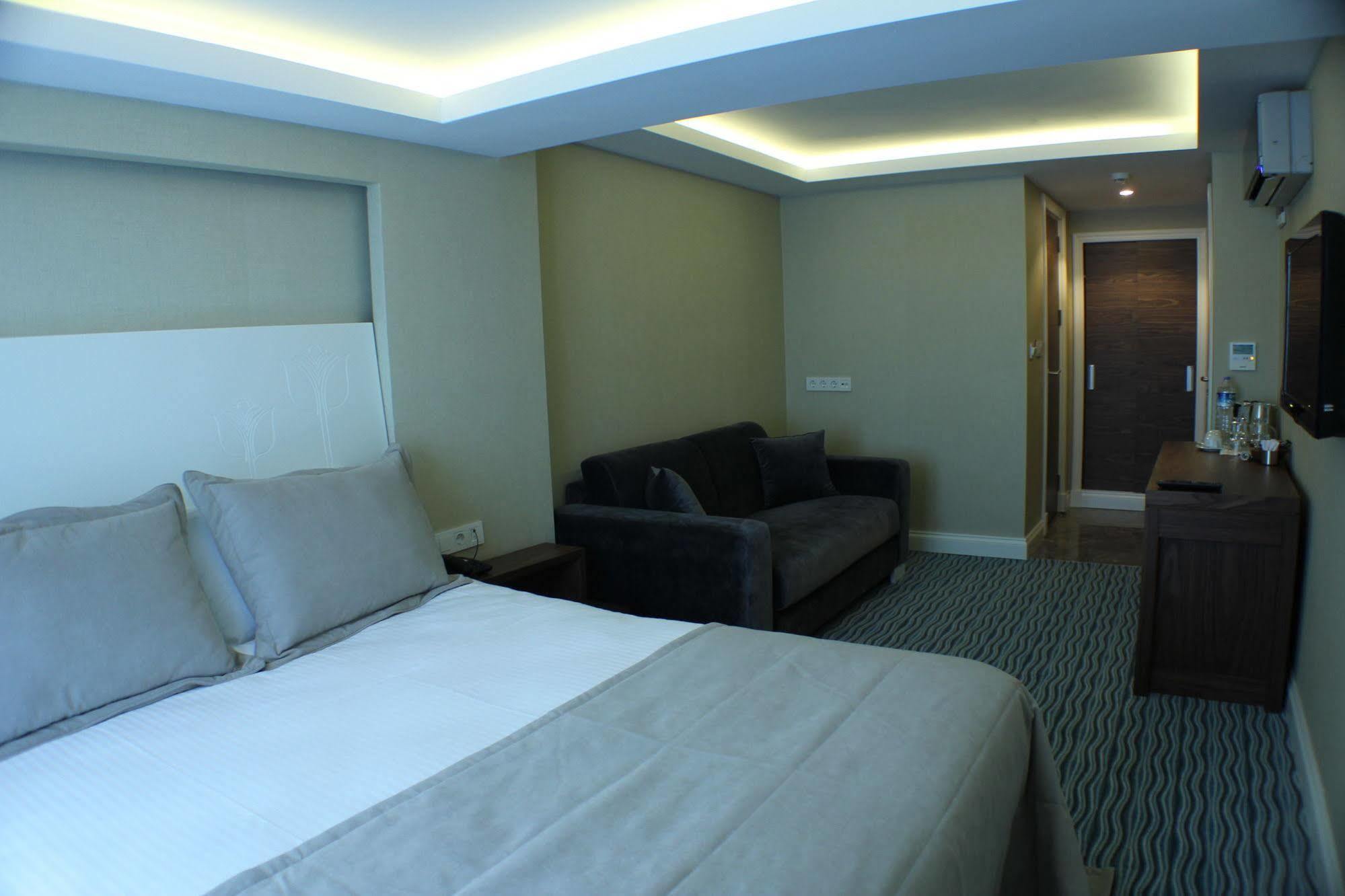 Aston Hotel Taksim Istanbul Bagian luar foto